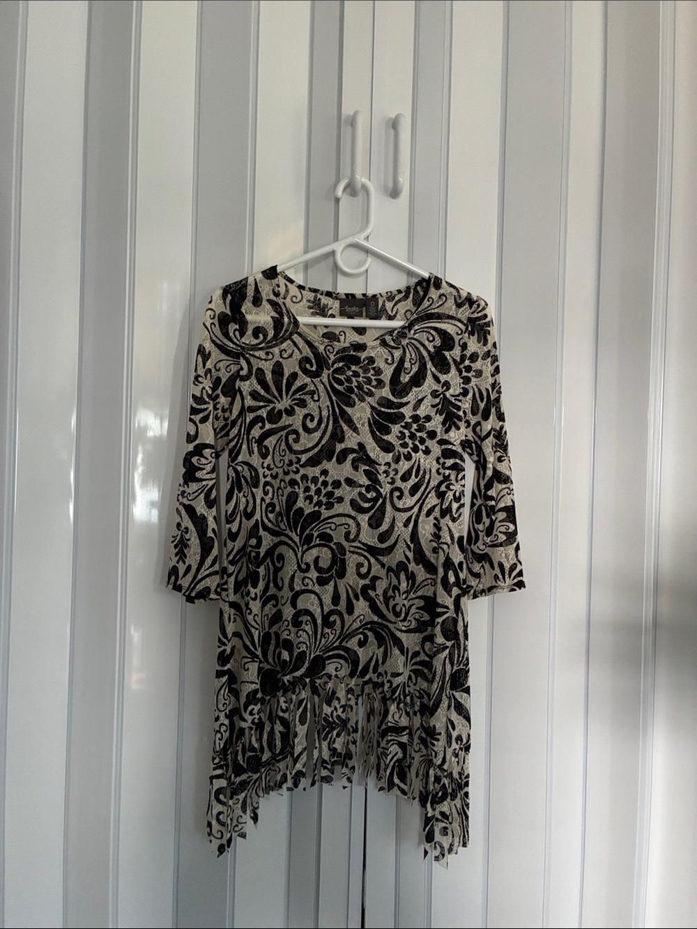 Chicos Womens Travelers Barque Lace Fringe Top Black Ecru 3/4 Sleeve Size 0 | S
